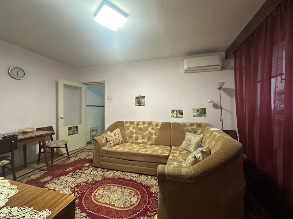 Agentia imobiliara VIGAFON vinde apartament 3 camere Malu Rosu — fotografia 3