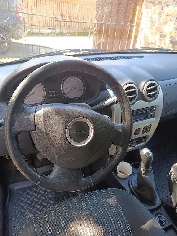 DACIA Logan 2012 — imagine 3