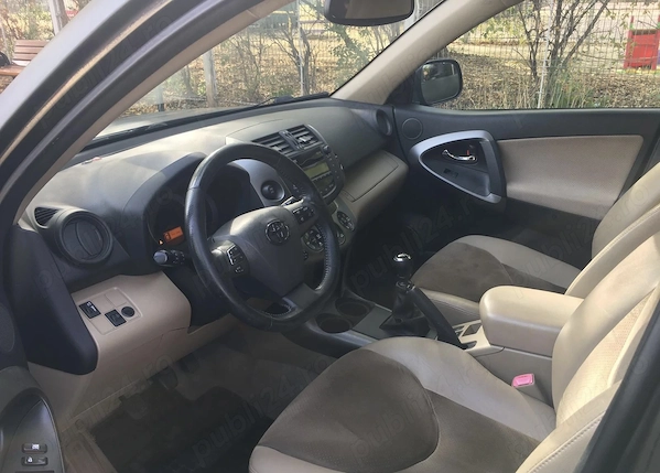 TOYOTA RAV4 2011 — imagine 5