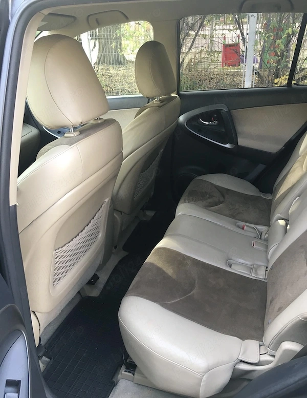 TOYOTA RAV4 2011 — imagine 6