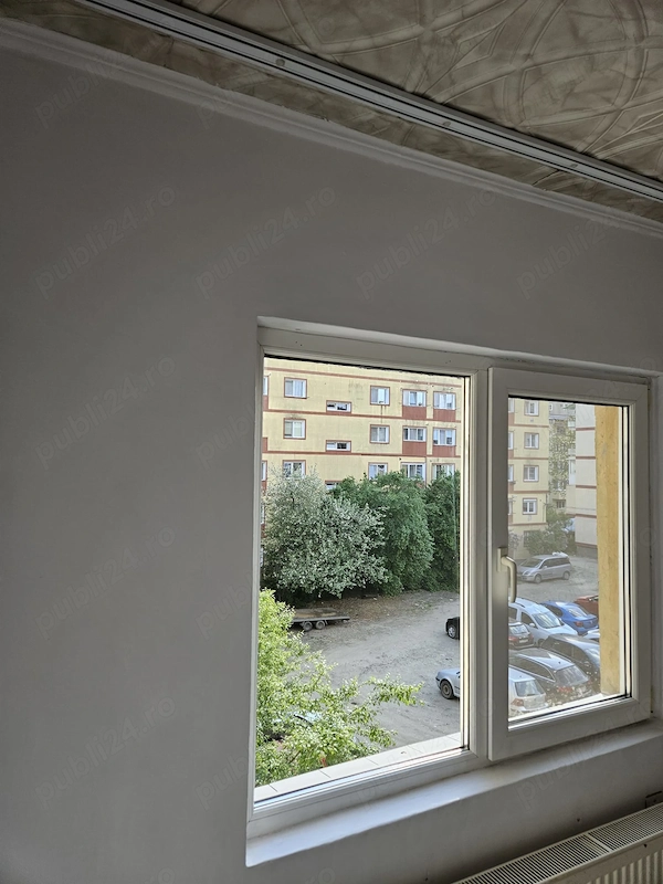 Vand garsoniera renovata etaj 2 din 4 zona Renk — fotografia 3
