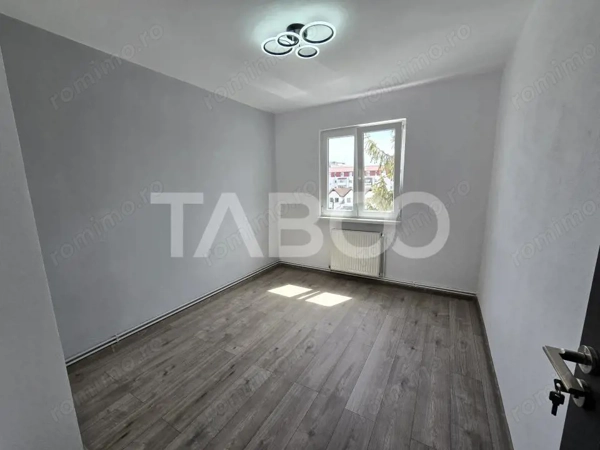 Apartament cu 2 camere renovat balcon pivnita Mihai Viteazul Sibiu — fotografia 3