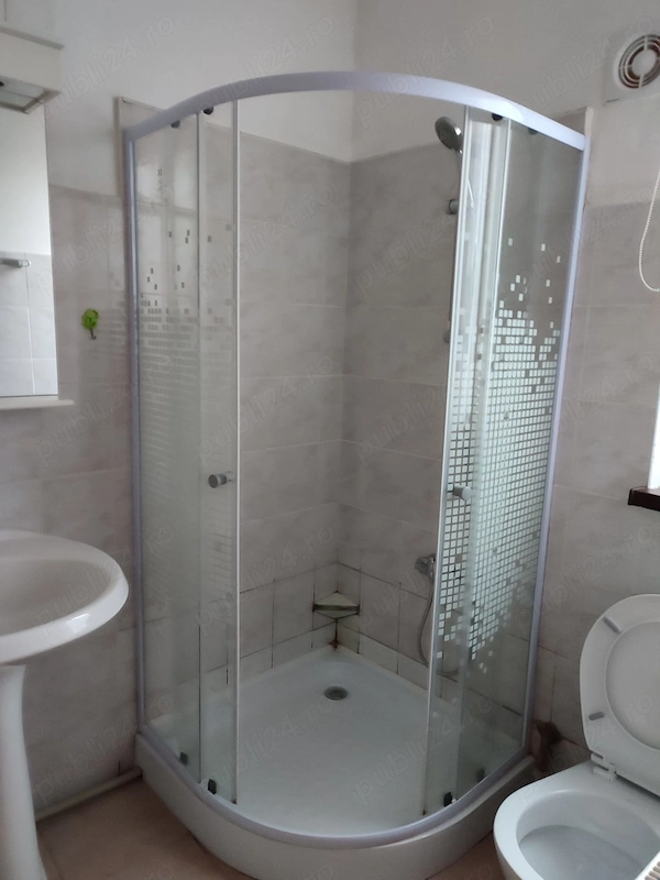 Apartament de închiriat — fotografia 3