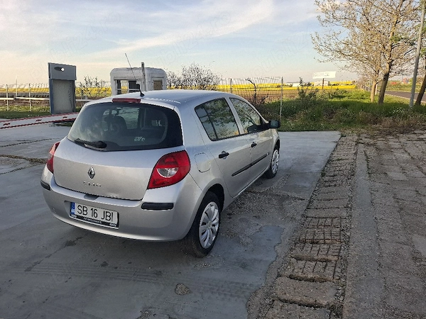 RENAULT Clio