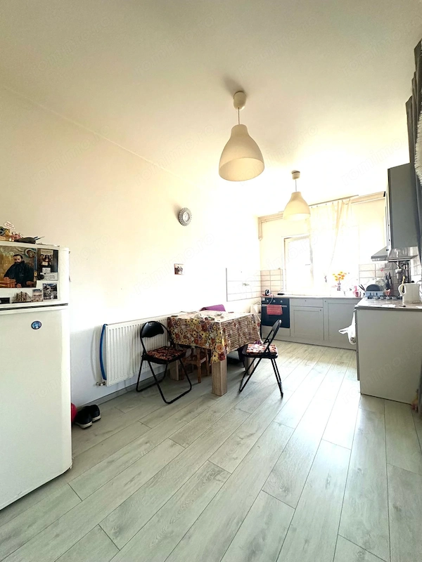Apartament 2 camere, balcon si curte imprejmuita .. in vatra satului — fotografia 3