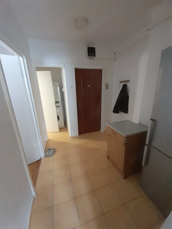 Închiriez apartament cu 1 cameră, pe strada Cutezanței