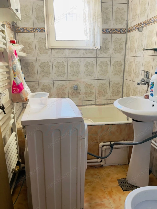 Apartament 2 camere, Faleza (P-uri) Etaj 3, Vedere la Dunăre, Galati — fotografia 2