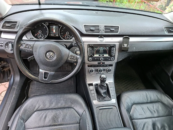 VOLKSWAGEN Passat 2014