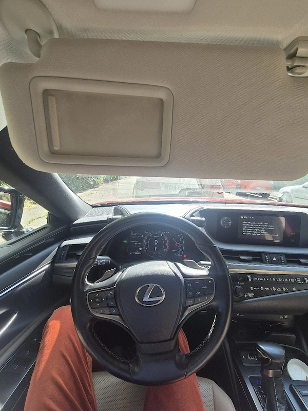 LEXUS ES 2020 — imagine 3