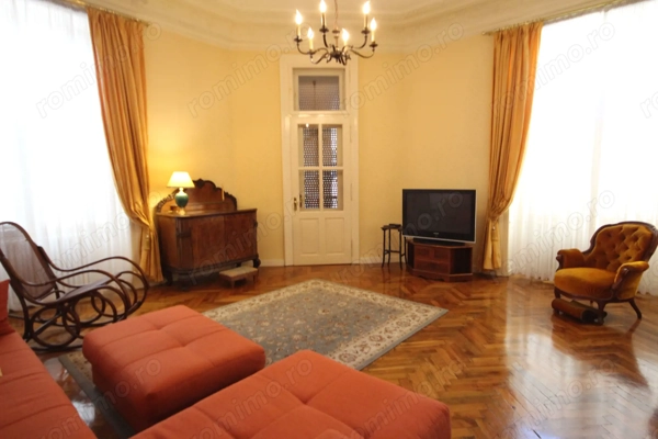 APARTAMENT DEOSEBIT IN ZONA CENTRALA — fotografia 1