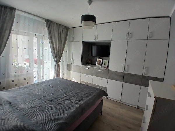 Apartament tip PC cu 3 camere si 2 bai, parcare, mobilat modern, utilat gata de mutat! — fotografia 1