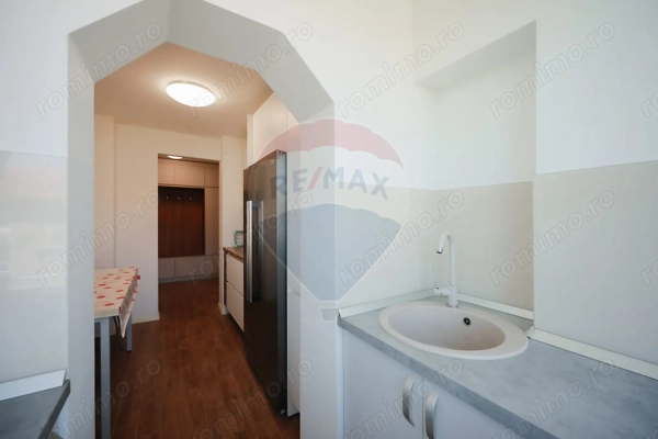 De vânzare apartament PB, 3 camere, Rogerius - RENOVAT COMPLET — fotografia 3