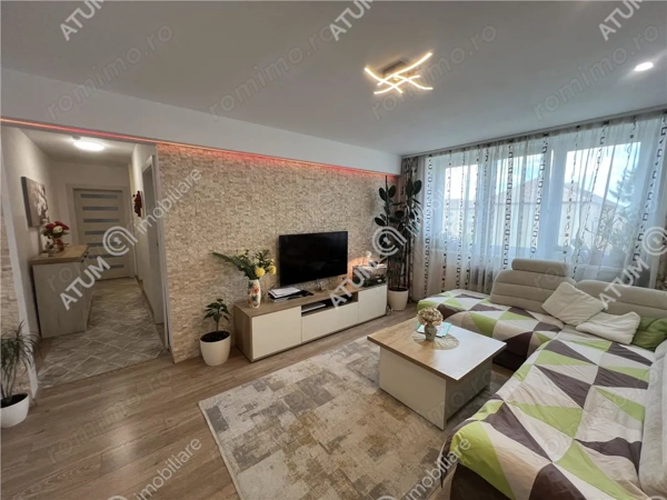 Apartament renovat cu 3 camere in zona Rahovei din Sibiu — fotografia 2