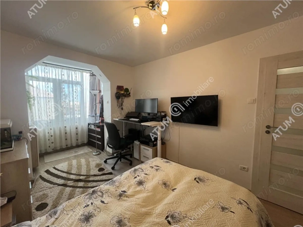 Apartament renovat cu 3 camere in zona Rahovei din Sibiu — fotografia 3