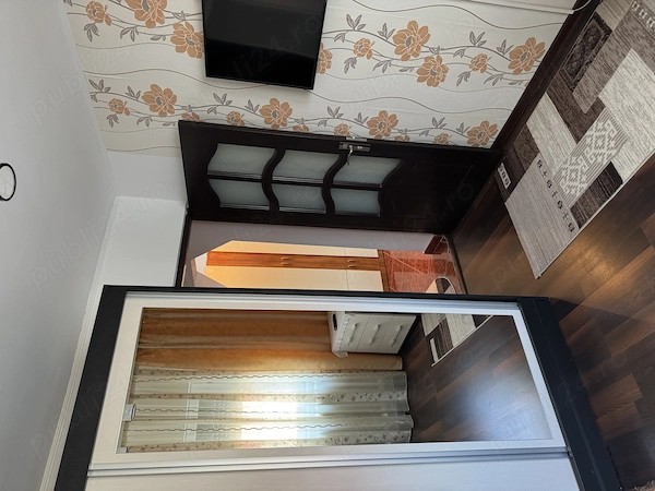 Vând apartament cu două camere — fotografia 1