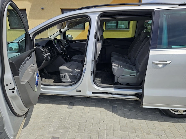 VW Sharan 7 locuri