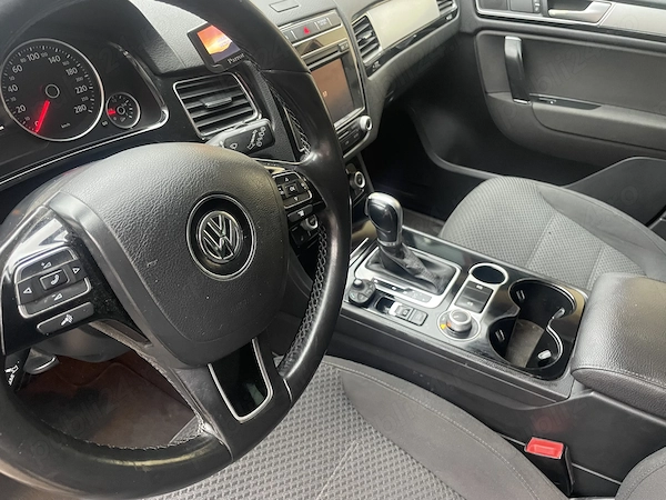 VOLKSWAGEN Touareg 2015 — imagine 5