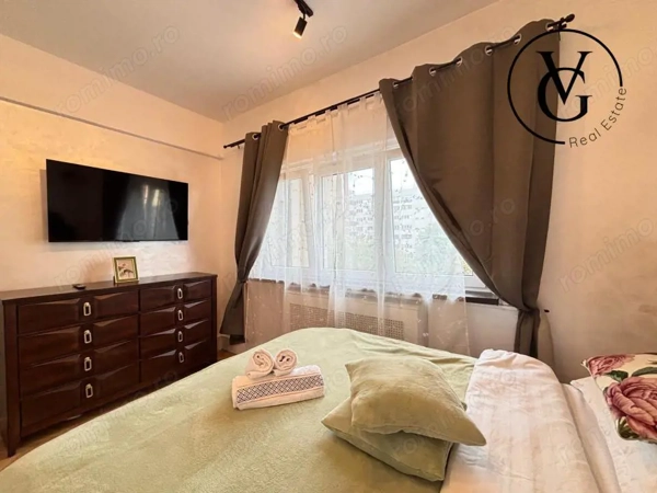 Apartament 4 camere - Zona Universitate - Ideal Investitie — fotografia 3