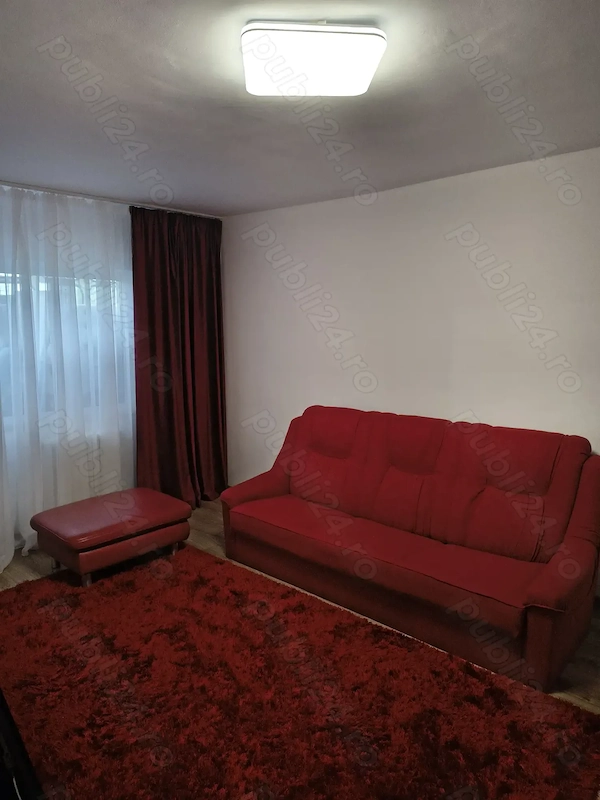 Vând apartament 4 camere decomandat — fotografia 1