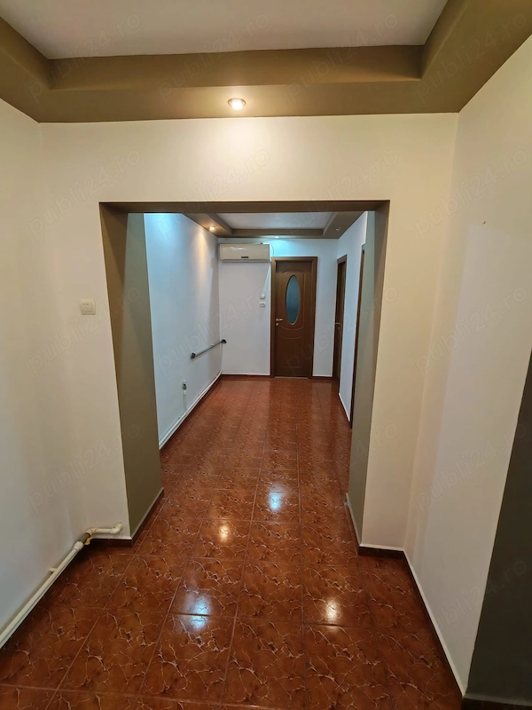 Apartament de vânzare — fotografia 3