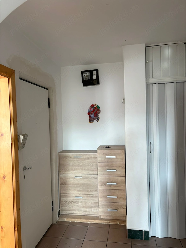 Apartament cu 3 camere, Oradea — fotografia 1