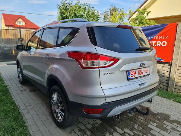FORD Kuga 2024 — imagine 10
