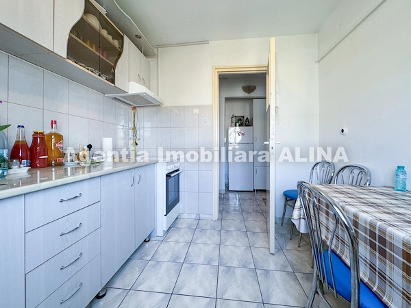 Ap.2 camere in Mun. Deva, Jud. HD, zona Piata centrala, Aleea Muncii, 40 mp, etaj 4 — fotografia 3