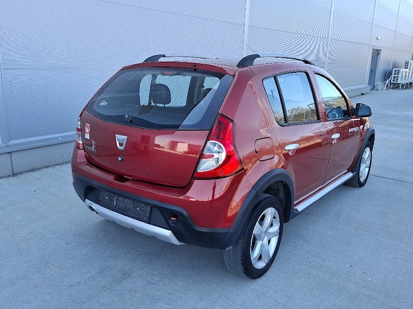 DACIA Sandero Stepway 2012 — imagine 3