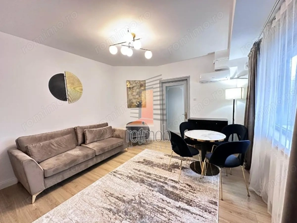 Apartament 2 camere, etajul 3 4, fara lift, zona Romana — fotografia 1