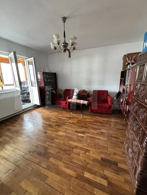 Apartament 2 camere, parter cu terasa proprie/Ghimbav — fotografia 3