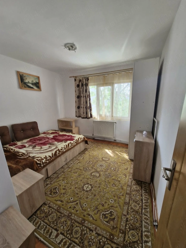 Apartament 2 camere decomandate de închiriat - zona Piața-Sud, Bacău — fotografia 3