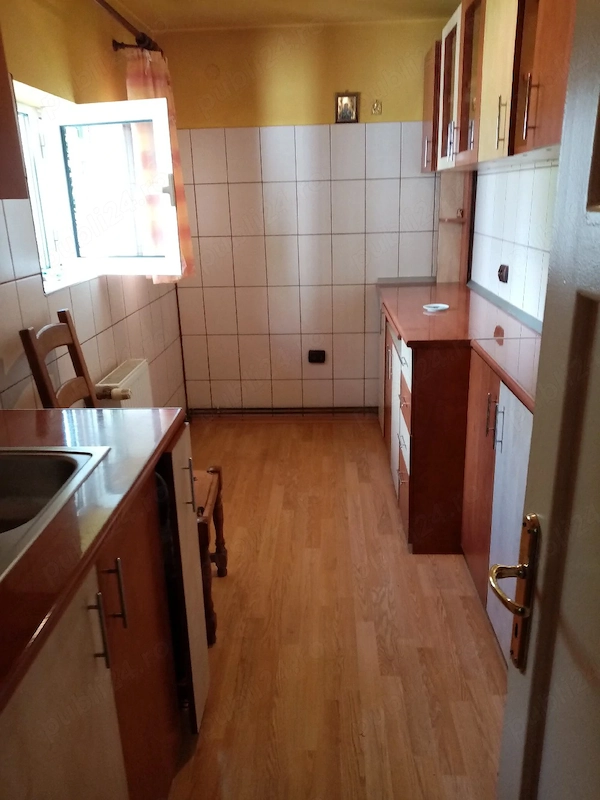 Apartament în vilă, Ploiești, centru -zona catedrala Sf Ioan — fotografia 3