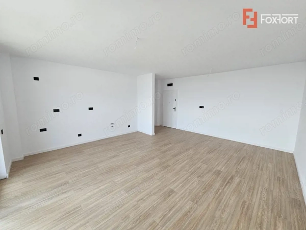 Apartament 3 camere, etaj 1, bloc nou, zona Torontalului — fotografia 3
