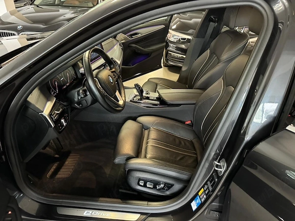 BMW 5 Series 2019 — imagine 5