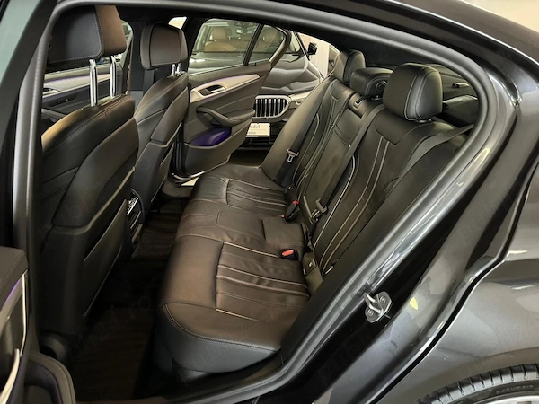 BMW 5 Series 2019 — imagine 8