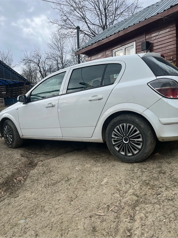 OPEL Astra 2010 — imagine 8