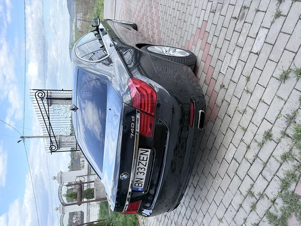 BMW 7 Series 2011 — imagine 3