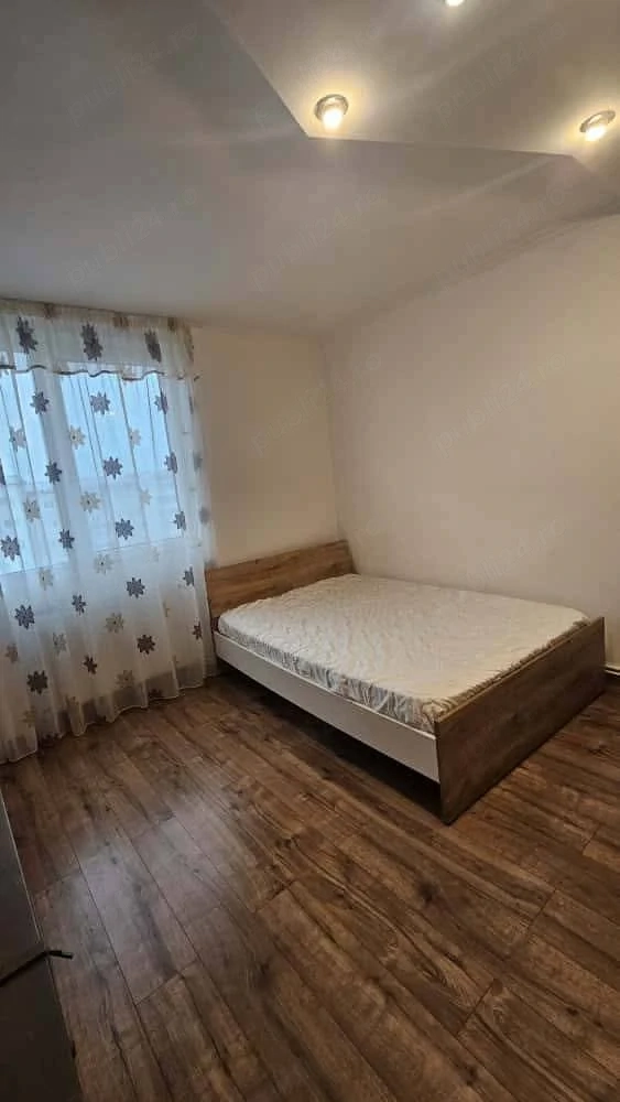 Închiriez apartament cu 3 camere decomandate, strada Imparatul Traian — fotografia 3