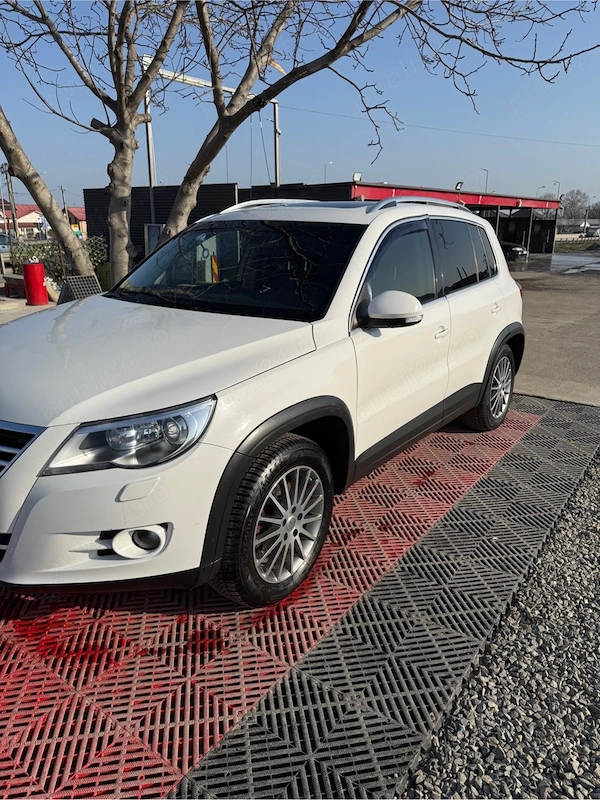 VOLKSWAGEN Tiguan 2011 — imagine 10