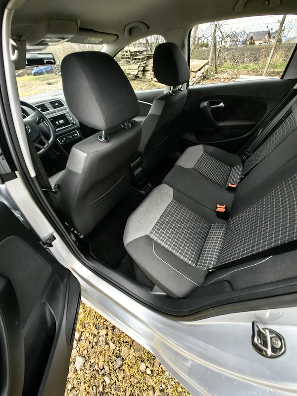 VOLKSWAGEN Polo 2016 — imagine 9
