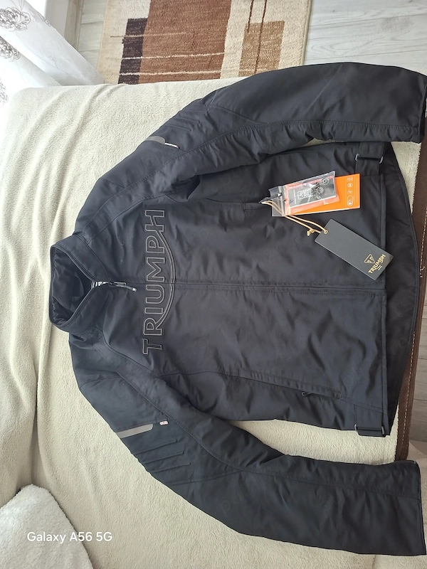 Geaca moto triunph noua