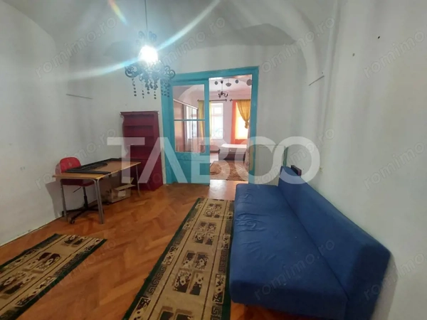 Apartament de vanzare 2 camere 68 mpu pivnita in Sibiu Centrul Istoric — fotografia 3