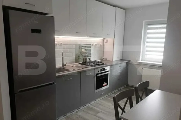 Apartament 3 camere, decomandat, zona UMF — fotografia 3