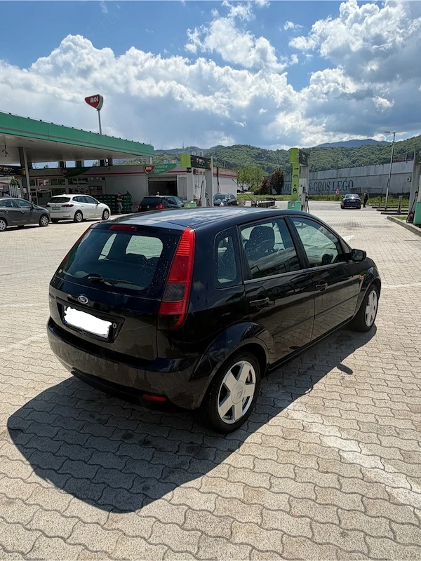 FORD Fiesta 2004 — imagine 3