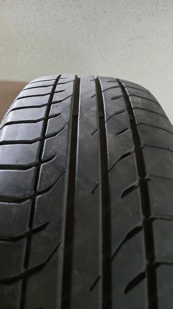 Vând roti Vara Hyundai Tucson cauciucuri Gripmax 215 65 16 de vara