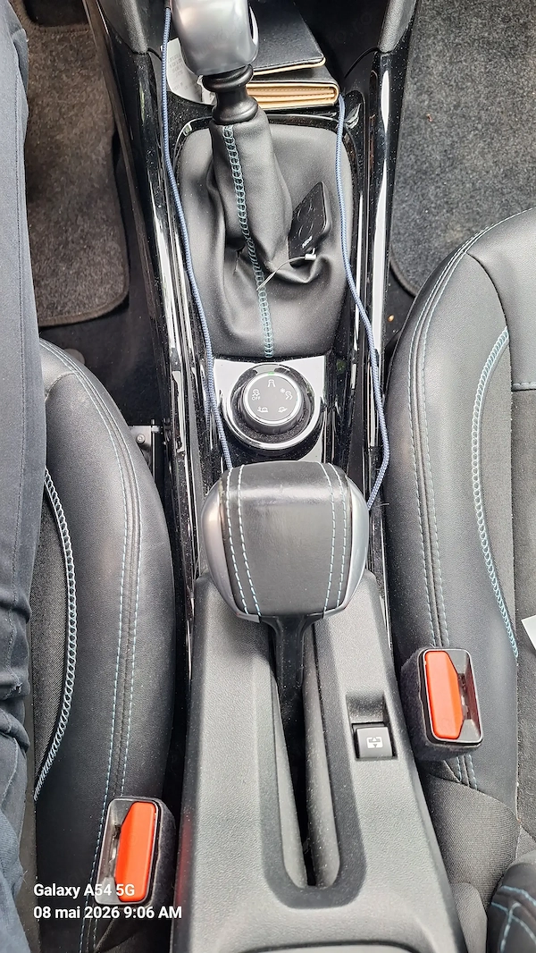 PEUGEOT 2008 2018 — imagine 4