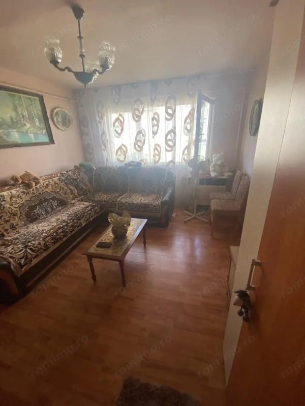 Apartament 2 camere 42 mp langa Policlinica Filiasi — fotografia 1