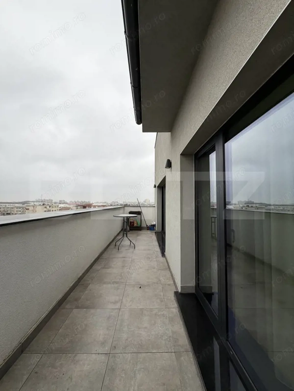 Apartament tip penthouse, 2 camere decomandate, terase panoramice, Rovine — fotografia 3