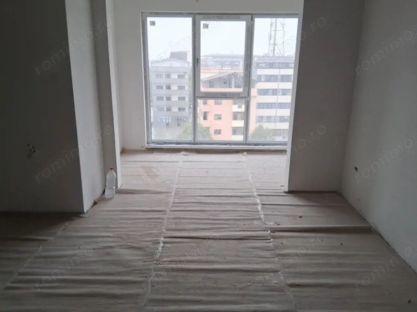 Apartament 3 camere, 2 bai, 90 mp, zona Promenada — fotografia 1