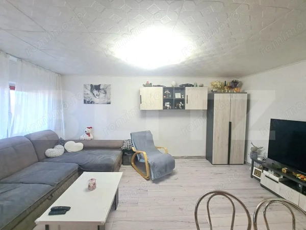 Apartament 3 camere, decomandat, 79 mp, complet renovat, Astra — fotografia 1
